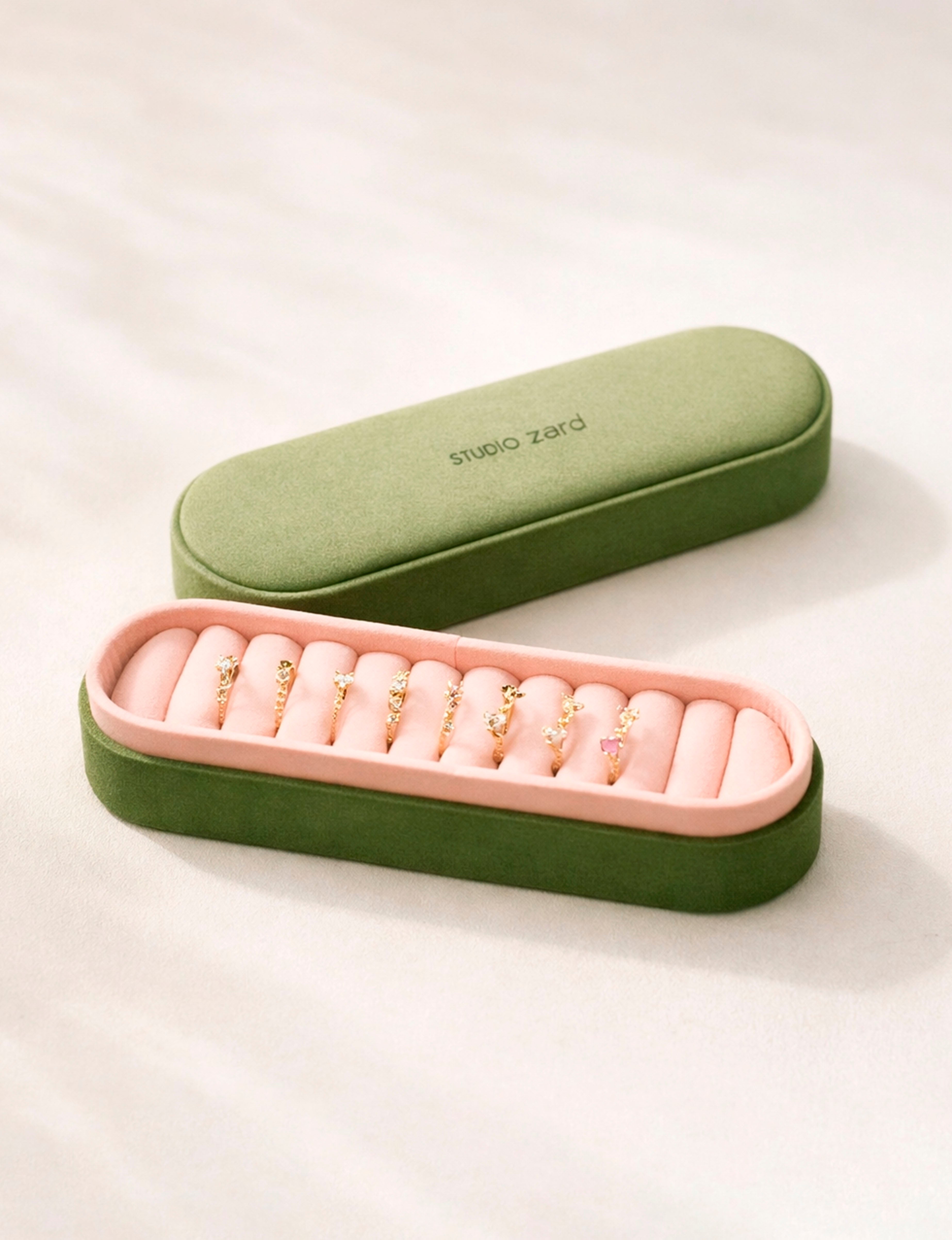 Zard-A-Tup Ring Case